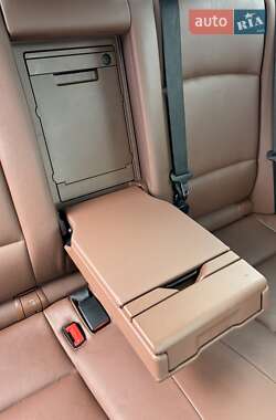 Седан BMW 5 Series 2012 в 