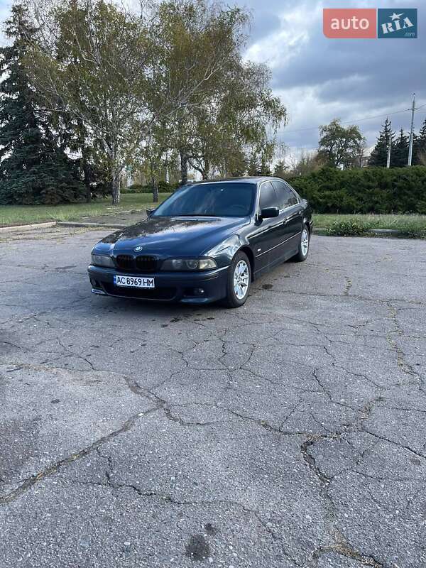 Седан BMW 5 Series 2001 в 