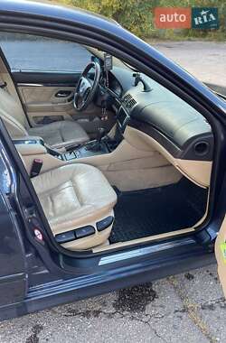 Седан BMW 5 Series 2001 в 