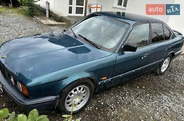 Седан BMW 5 Series 1991 в Гусятині