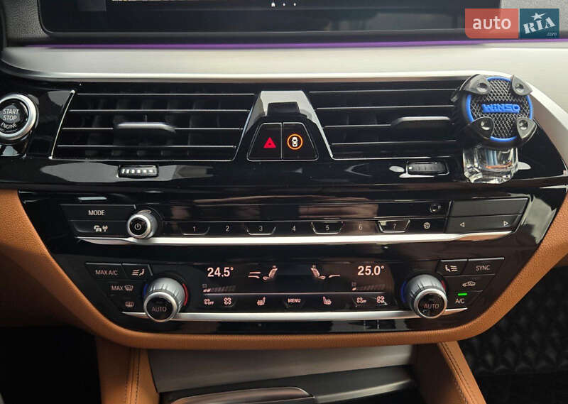 Седан BMW 5 Series 2021 в Киеве