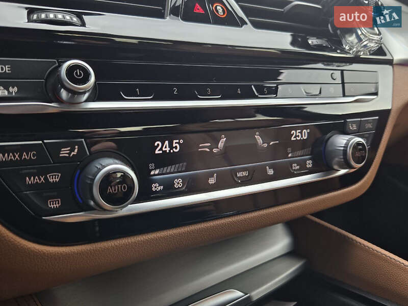 Седан BMW 5 Series 2021 в Киеве