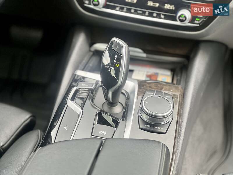 Седан BMW 5 Series 2017 в Ровно фото 32 Седан BMW 5 Series 2017 в Ровно