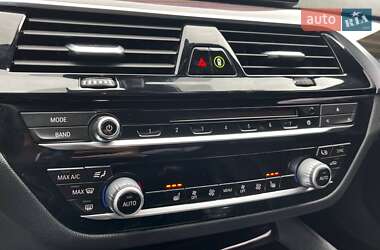 Седан BMW 5 Series 2019 в 