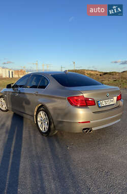 Седан BMW 5 Series 2010 в 
