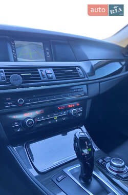 Седан BMW 5 Series 2010 в 