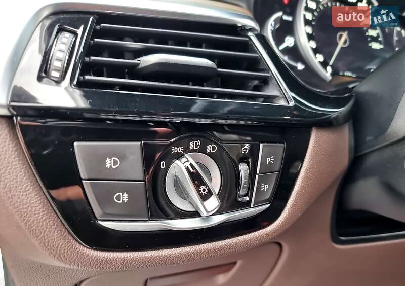 Универсал BMW 5 Series 2018 в Киеве