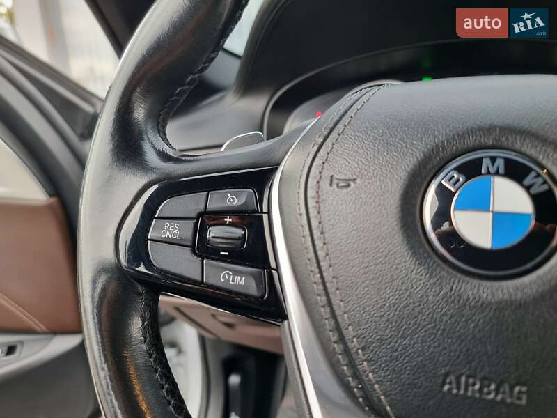 Универсал BMW 5 Series 2018 в Киеве
