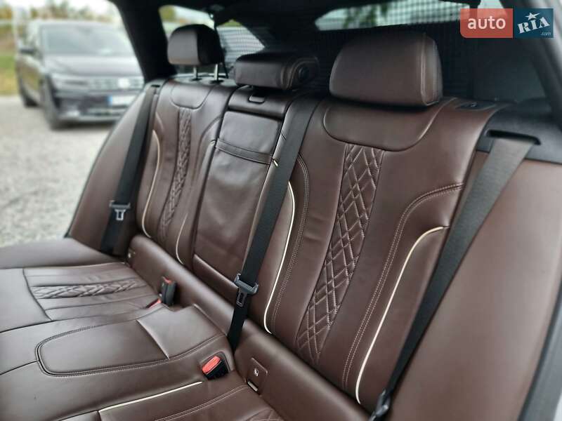 Универсал BMW 5 Series 2018 в Киеве