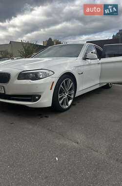 Седан BMW 5 Series 2013 в  фото 12 Седан BMW 5 Series 2013 в