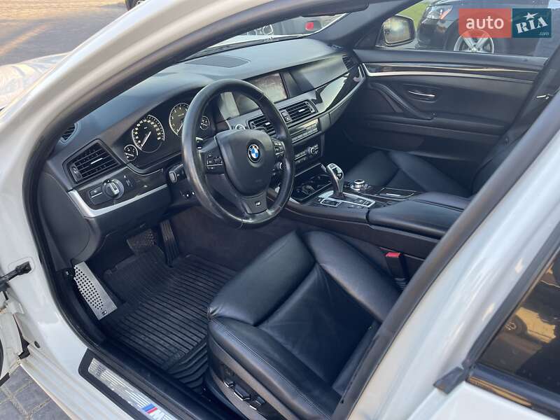 Седан BMW 5 Series 2012 в Львове