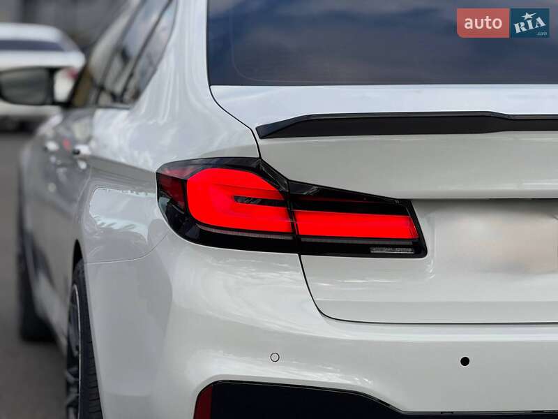 Седан BMW 5 Series 2017 в Кривом Роге