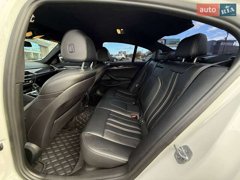 Седан BMW 5 Series 2017 в Кривом Роге