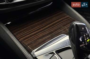 Седан BMW 5 Series 2017 в 