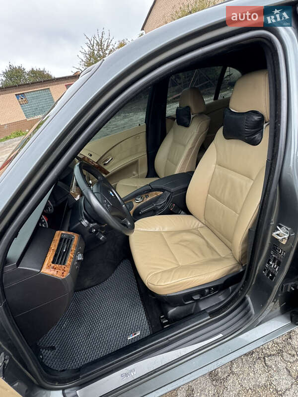 Седан BMW 5 Series 2005 в Тернополі