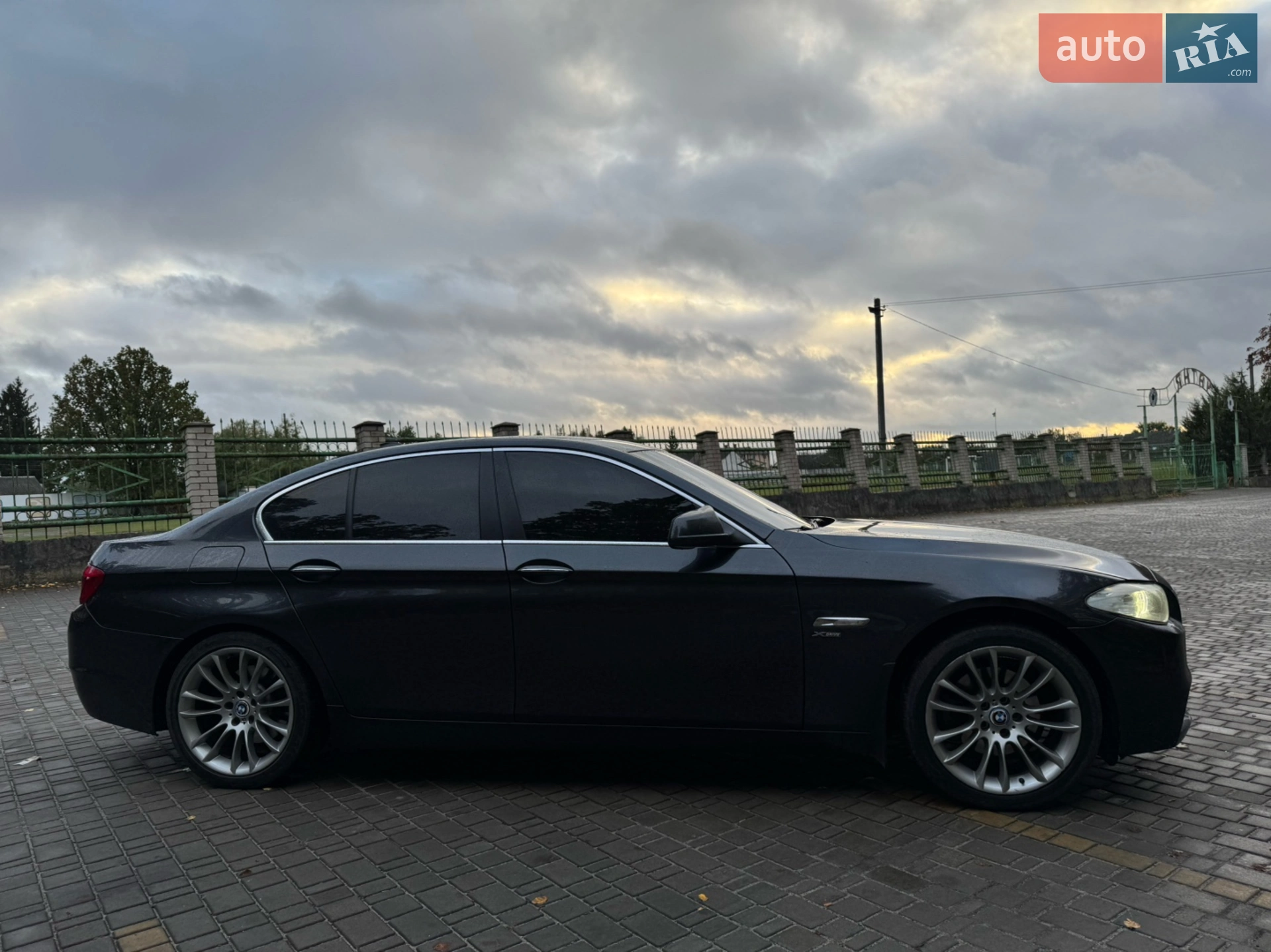 2011 BMW 5er - мініатюра 4