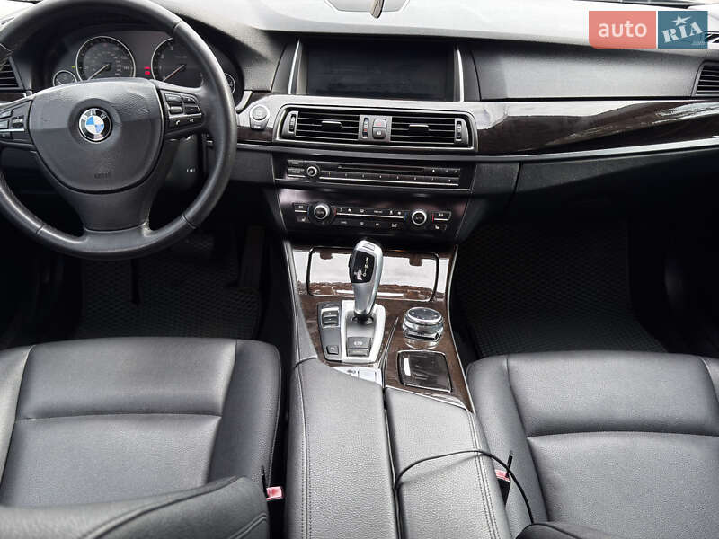 Седан BMW 5 Series 2014 в Києві фото 25 Седан BMW 5 Series 2014 в Києві
