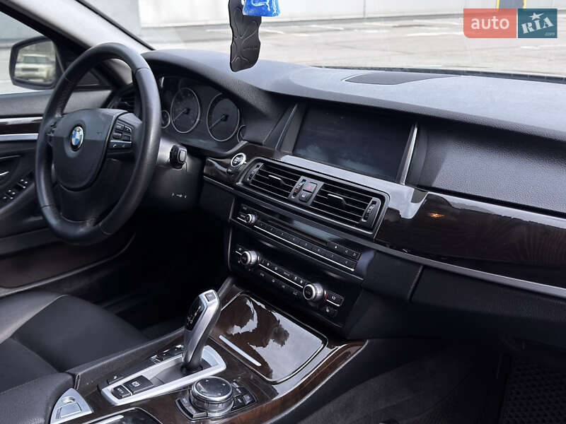 Седан BMW 5 Series 2014 в Києві фото 30 Седан BMW 5 Series 2014 в Києві