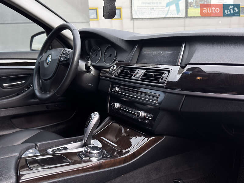 Седан BMW 5 Series 2014 в Києві фото 34 Седан BMW 5 Series 2014 в Києві