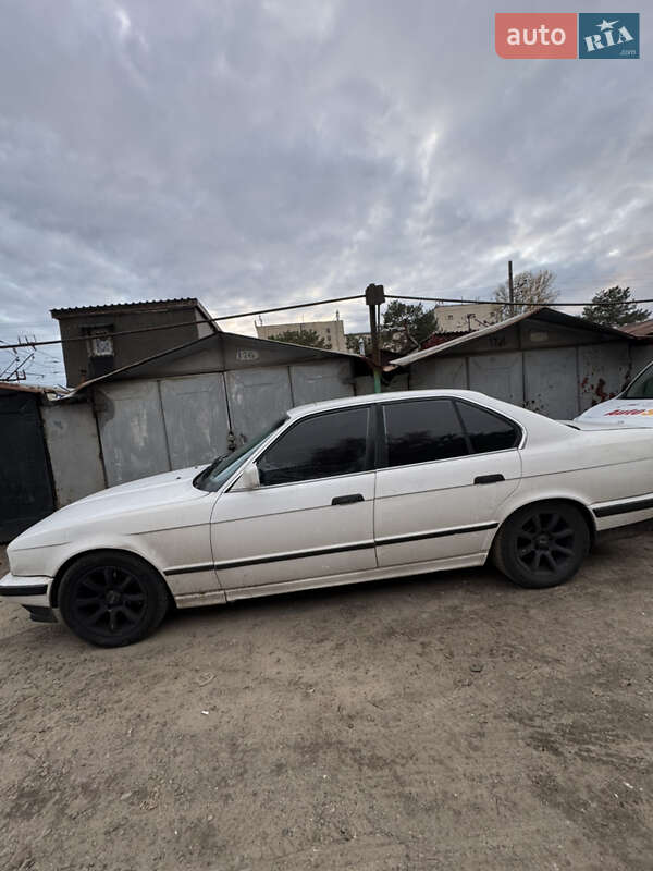 Седан BMW 5 Series 1989 в Киеве фото 3 Седан BMW 5 Series 1989 в Киеве