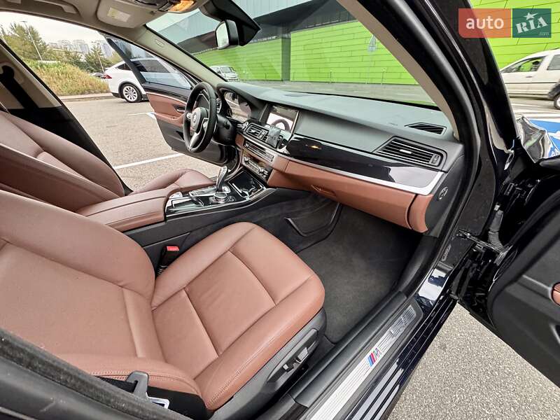 Седан BMW 5 Series 2015 в Киеве