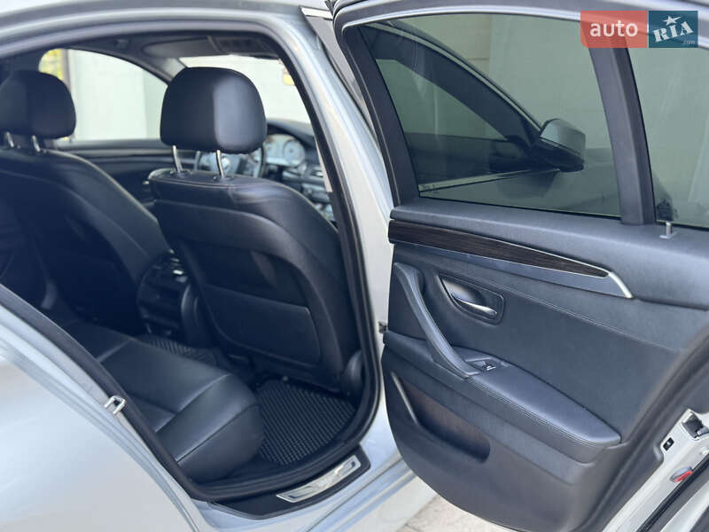 Седан BMW 5 Series 2014 в Сарнах