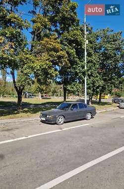 Седан BMW 5 Series 1989 в Киеве