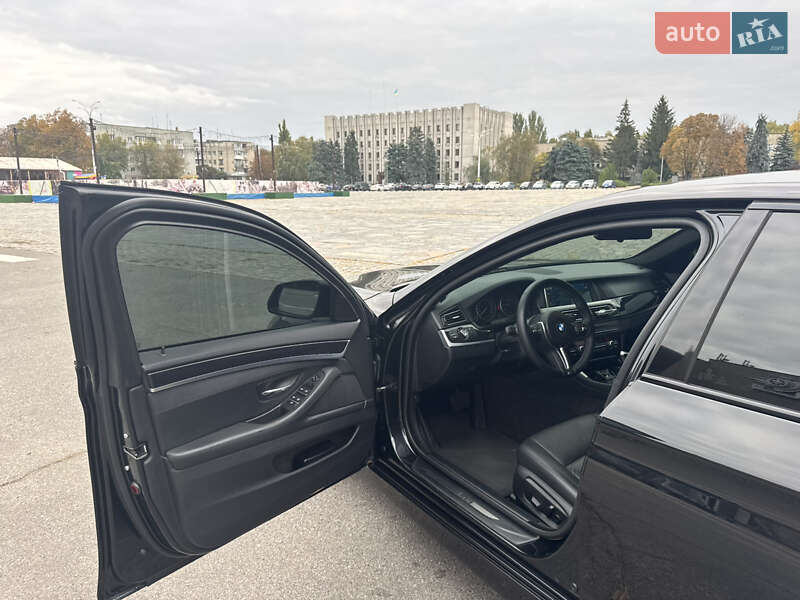 Седан BMW 5 Series 2014 в Кременчуці