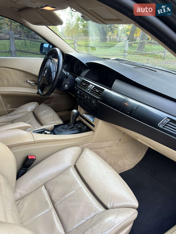 Седан BMW 5 Series 2003 в Ровно