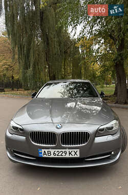 Седан BMW 5 Series 2010 в 