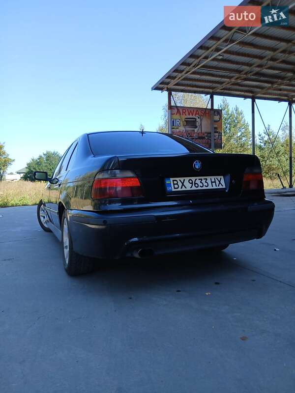 Седан BMW 5 Series 2000 в Славуті