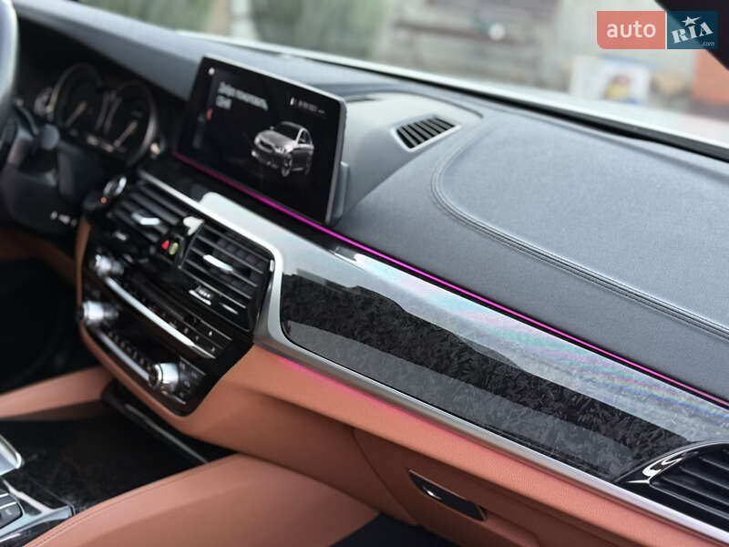 Седан BMW 5 Series 2017 в Миколаєві