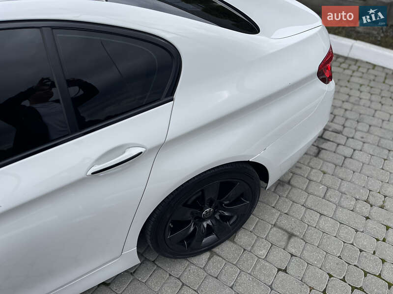 Седан BMW 5 Series 2013 в Львові
