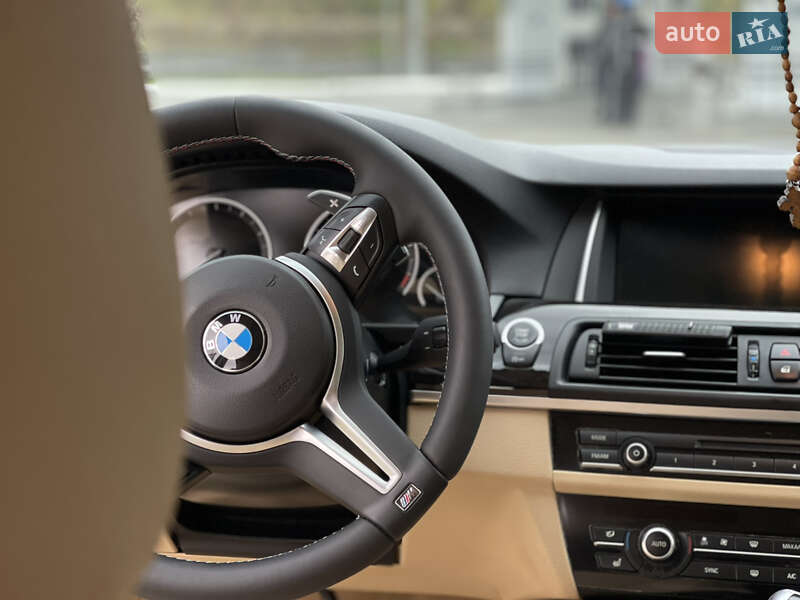 Седан BMW 5 Series 2013 в Львові