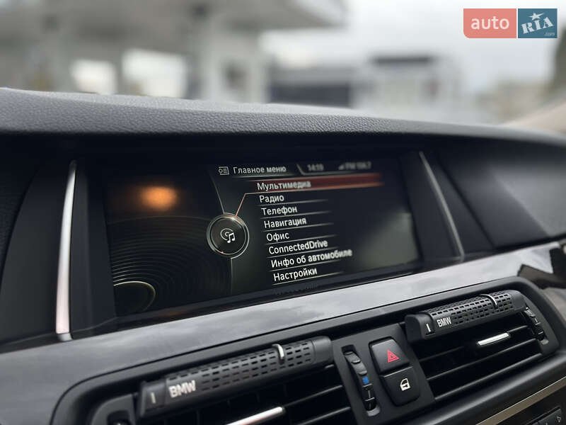 Седан BMW 5 Series 2013 в Львові