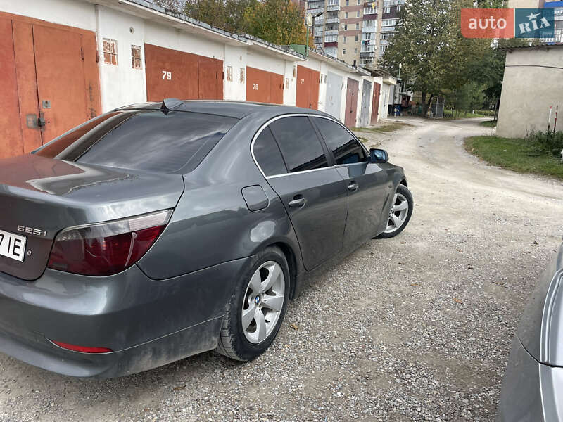 Седан BMW 5 Series 2005 в Каменец-Подольском