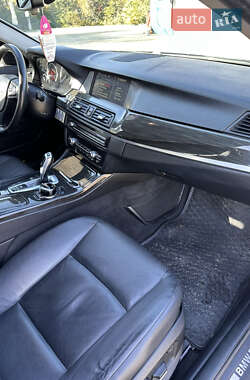 Седан BMW 5 Series 2013 в 