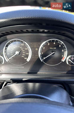 Седан BMW 5 Series 2013 в 
