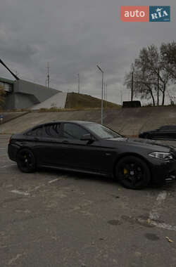 Седан BMW 5 Series 2011 в 