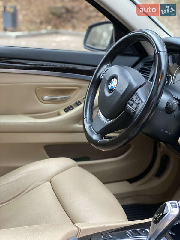 Седан BMW 5 Series 2014 в Тернополе