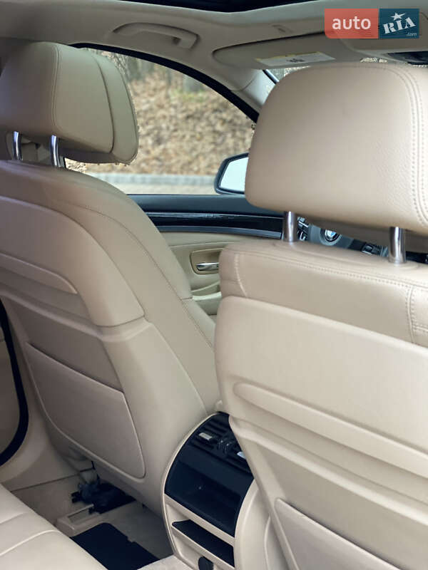 Седан BMW 5 Series 2014 в Тернополе