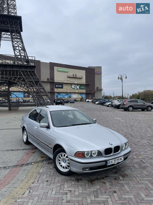 Седан BMW 5 Series 1998 в Харкові