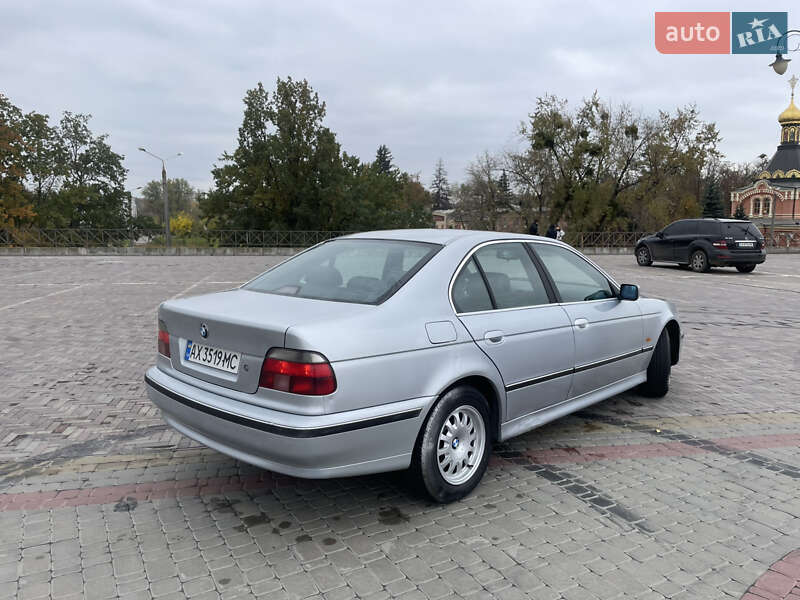 Седан BMW 5 Series 1998 в Харкові
