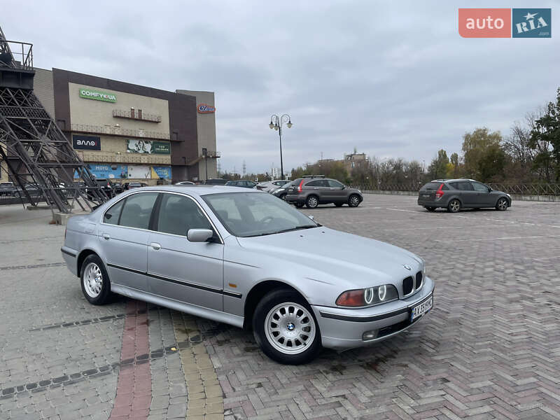 Седан BMW 5 Series 1998 в Харкові