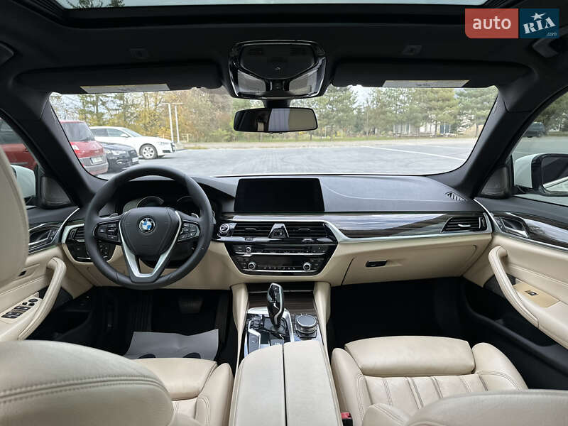 Седан BMW 5 Series 2017 в Самборе фото 15 Седан BMW 5 Series 2017 в Самборе