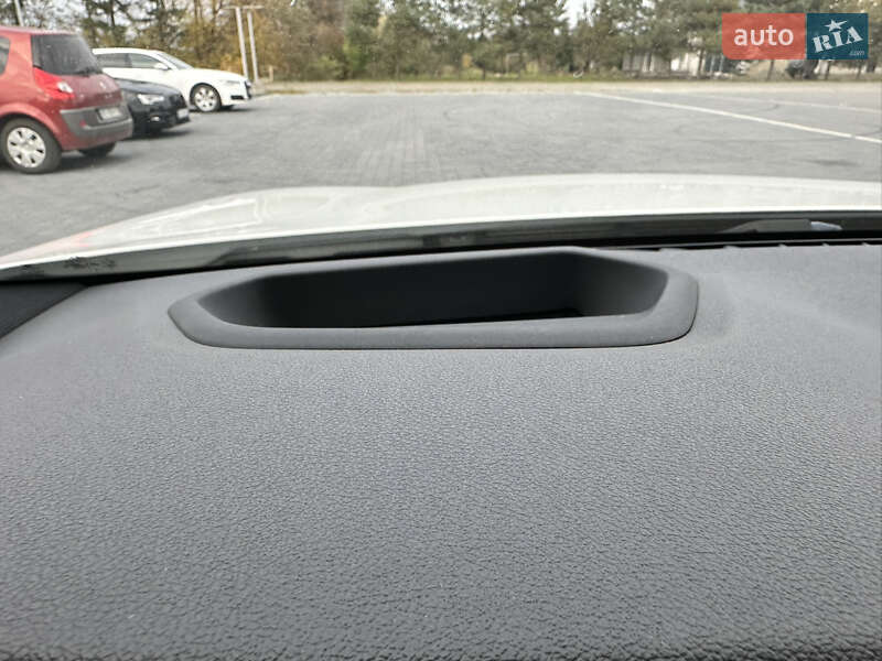 Седан BMW 5 Series 2017 в Самборе фото 18 Седан BMW 5 Series 2017 в Самборе