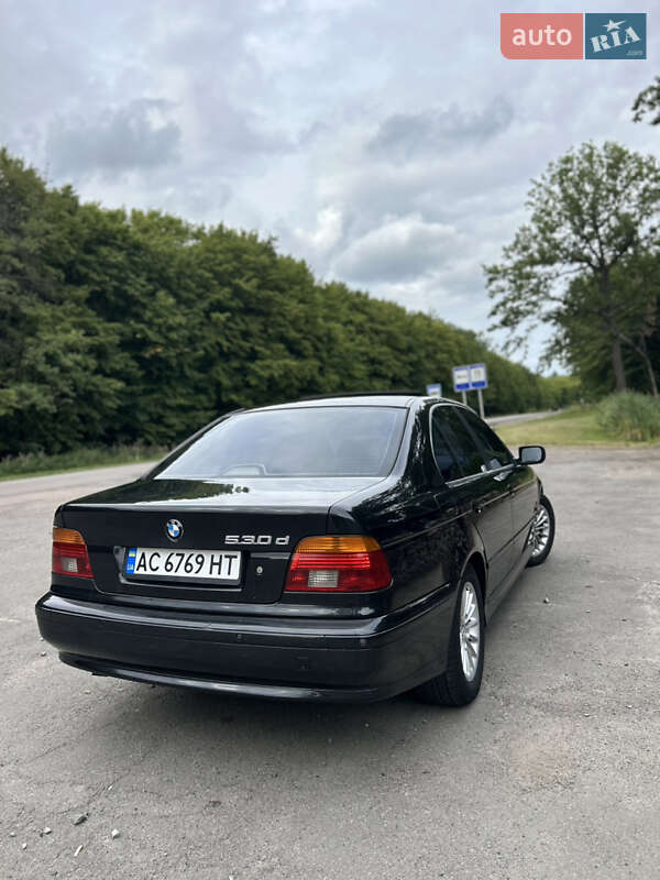 Седан BMW 5 Series 2001 в Володимирі