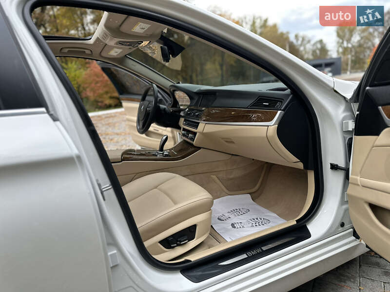 Седан BMW 5 Series 2013 в Дрогобичі