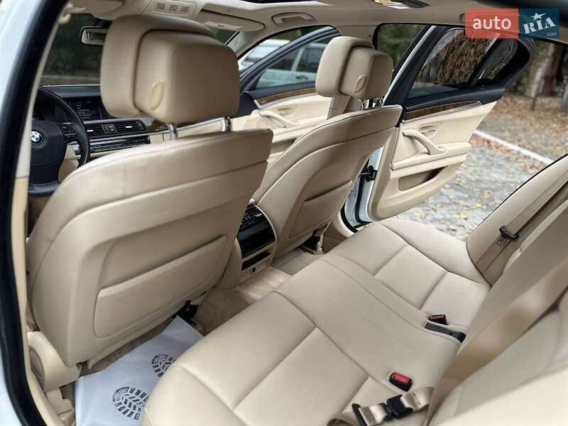 Седан BMW 5 Series 2013 в Дрогобичі