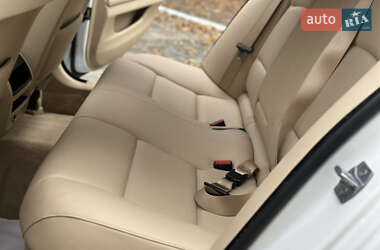 Седан BMW 5 Series 2013 в 